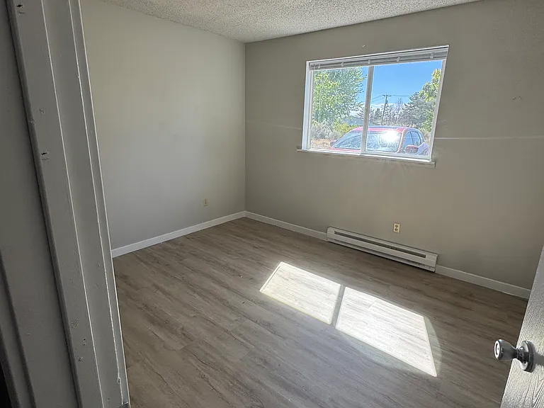 286 C St SE #2 — Photo 5