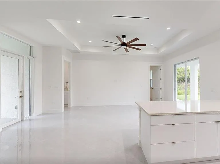 6050 Stratton Rd — Photo 12