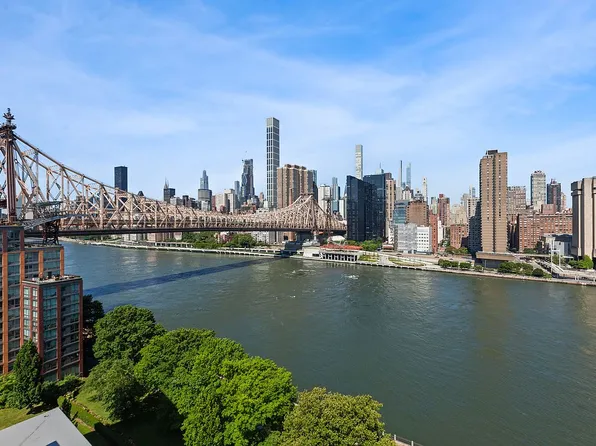 425 Main St APT 15B, New York, NY 10044