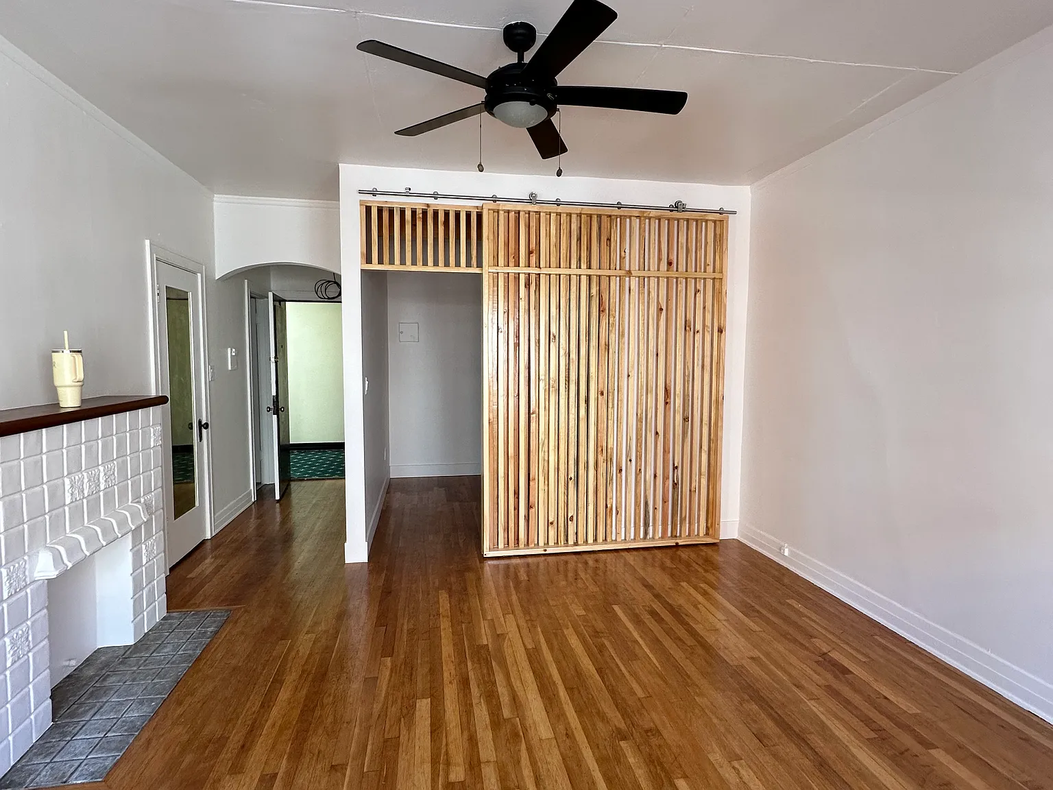 1 bed, 440 sqft, $1,350 — Photo 3