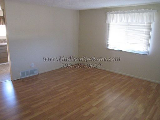 4th image of 13504 E Heroy Ave