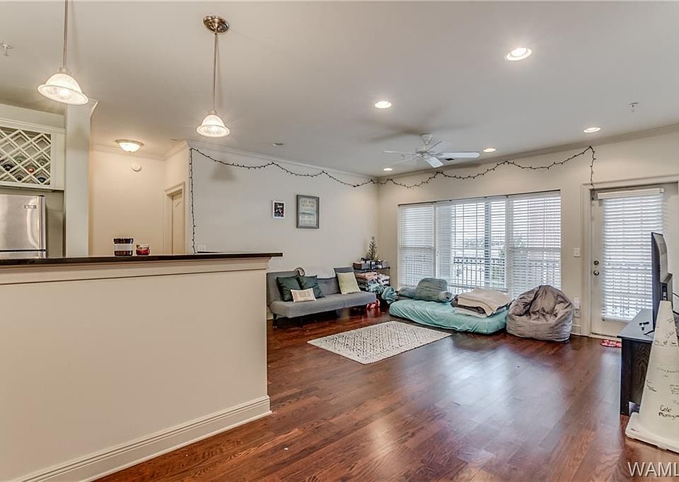 1st image of 700 15th St Unit 2211