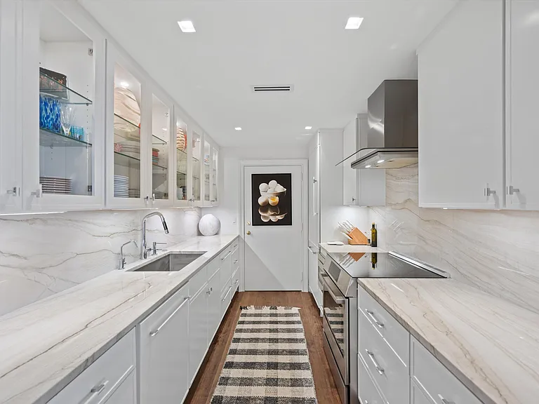 330 Cocoanut Row #5B — Photo 8