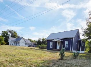 322-318 S Palmyra St, Perry, MO 63462