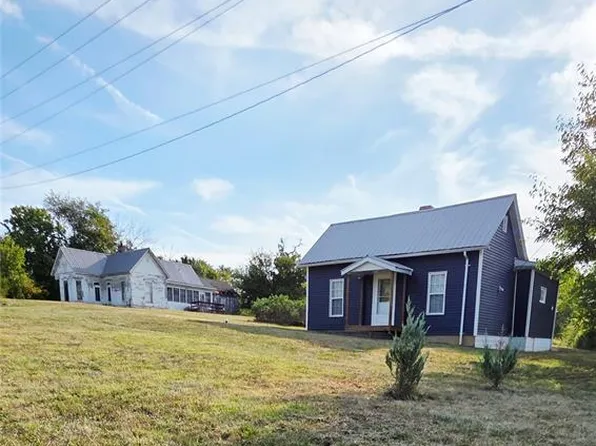 322-318 S Palmyra St, Perry, MO 63462