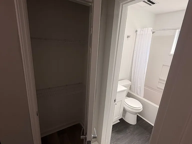 3924 Conway Ave — Photo 7