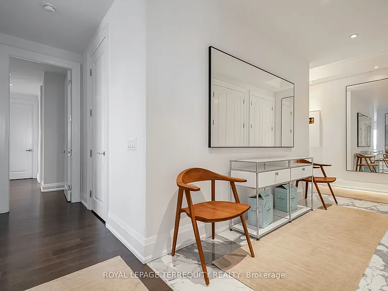 88 Davenport Rd #1704 — Photo 10