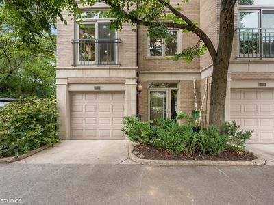 2727 N Janssen Ave, Chicago, IL, 60614