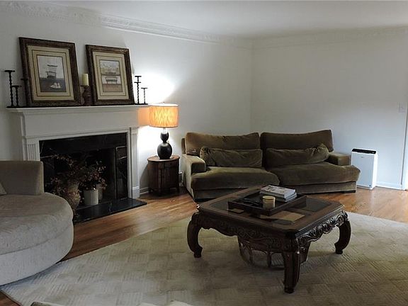 5th image of 18580 E Shoreland Ave