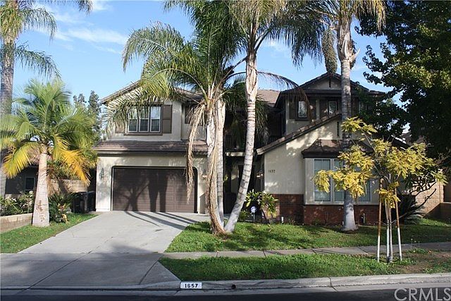 2nd image of 1657 Tyler Dr