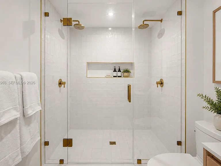 90 NE 32nd St #825 — Photo 8