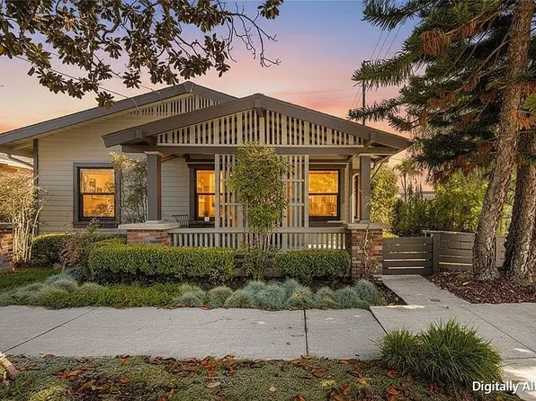 377 Ximeno Ave, Long Beach, CA 90814