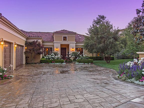 2nd image of 74 Queens Garden Drive