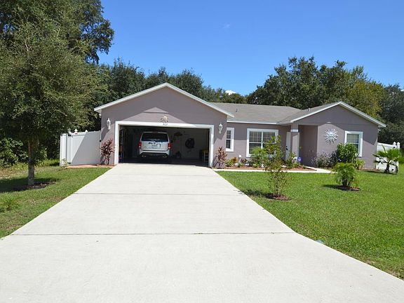 3rd image of 362 Churchill Ct