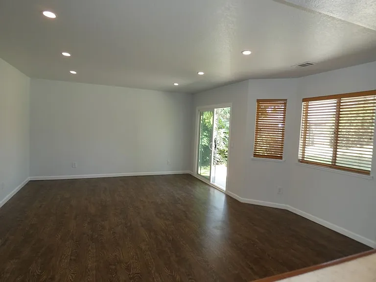 303 Hartnell Rd — Photo 6