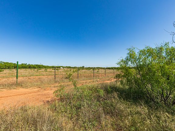 4th image of 439 County Road 321