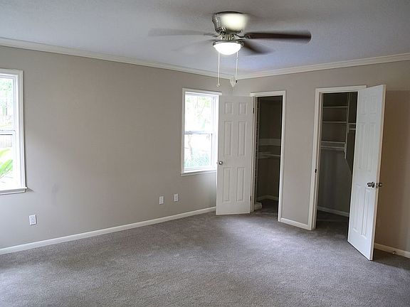4th image of 410 Shadow Creek Dr