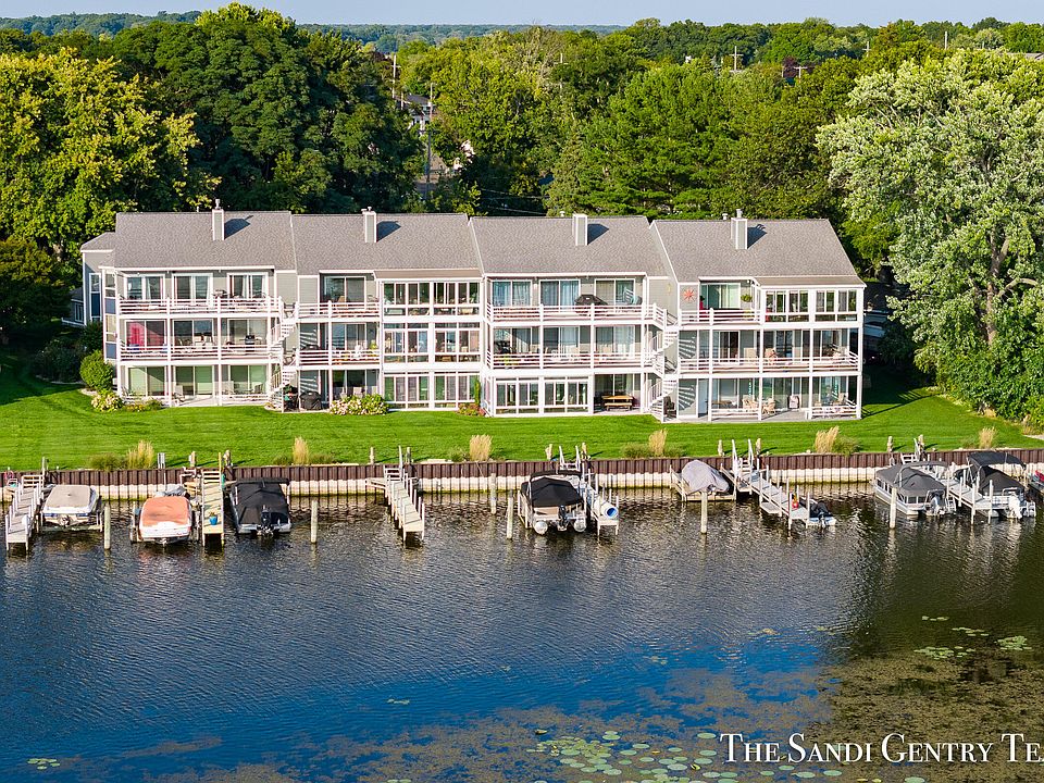 221 Riverfront St APT 4, Spring Lake, MI 49456 MLS 23032123 Zillow