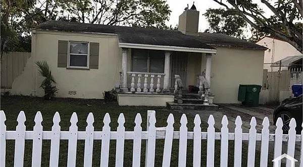 536 NW 46th St