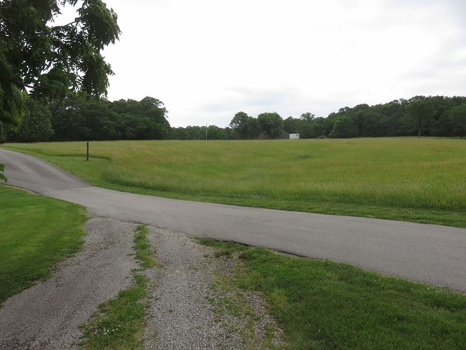2nd image of Ashmore Dr #5