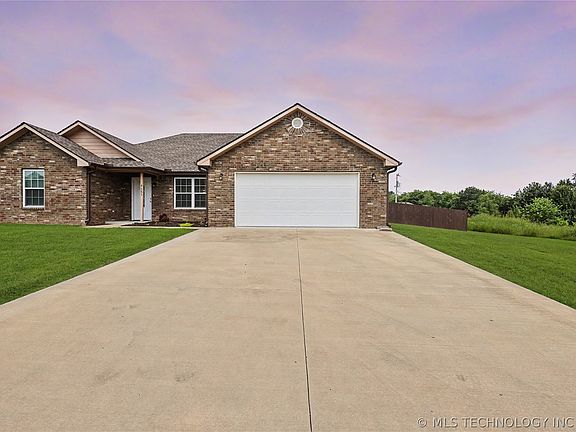 3rd image of 4683 S 516th Rd