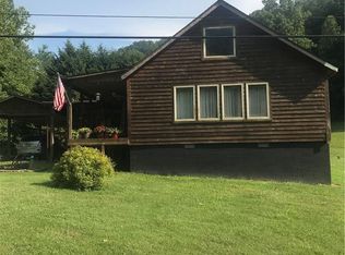 100 Log Heap Hollow Rd, Chapmanville, WV 25508
