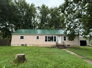 613 W 1st St, Janesville, MN 56048