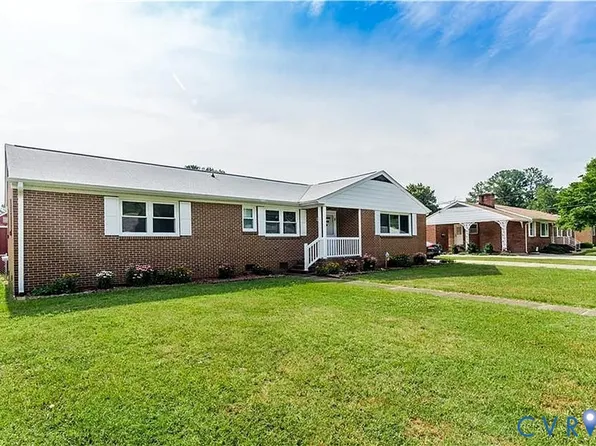 121 Sherwood Dr, Colonial Heights, VA 23834