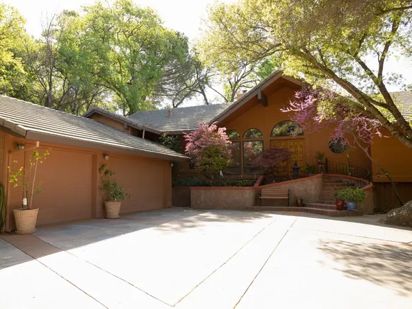 6415 Fairway Ct, Auburn, CA 95602