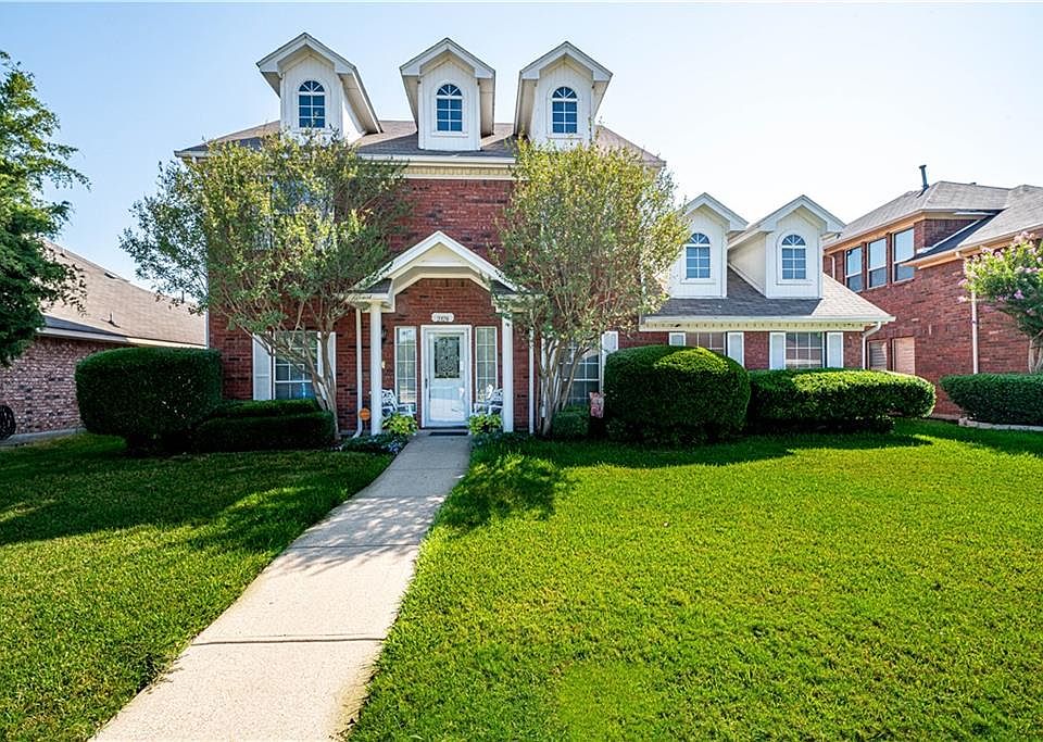 1st image of 2328 Heatherdale Dr