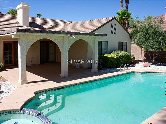 2nd image of 9104 Emerald Cove Ct