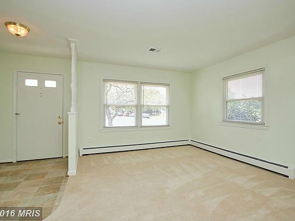 5th image of 106 W Juniper Ave