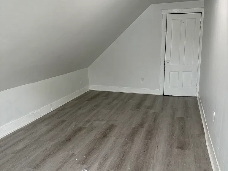 21 Edgar St #2 — Photo 12