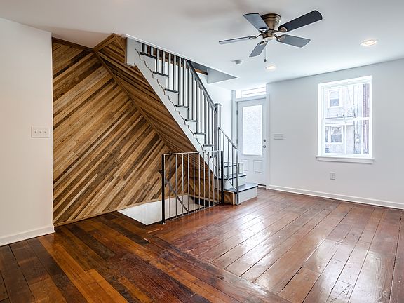 2nd image of 2313 Coral St