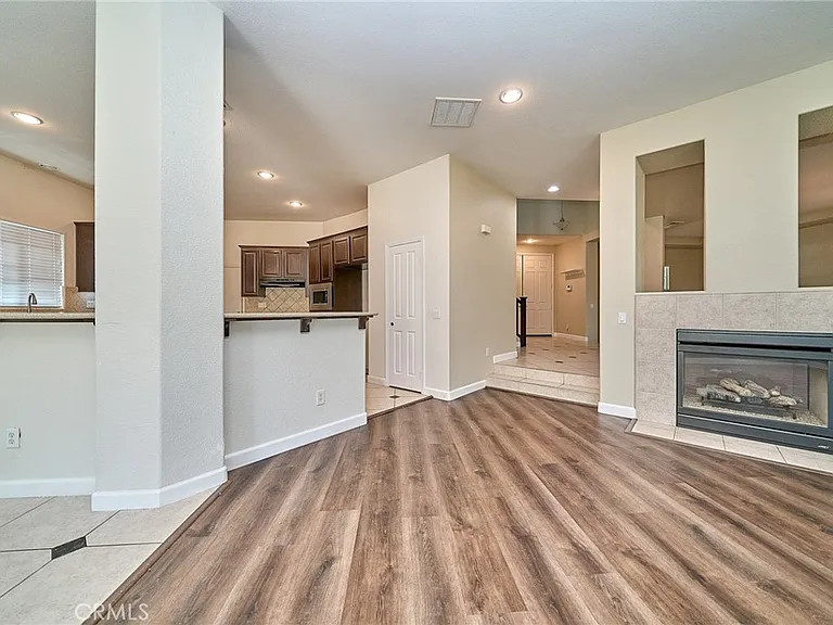 8827 Soothing Ct — Photo 17