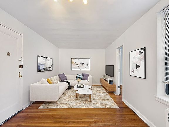 2nd image of 2244 Bronx Park E APT 2C