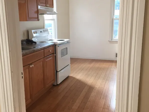 31 Belmont St, Rochester, NY 14620