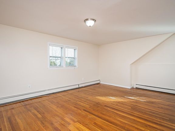 2nd image of 414 Greenwich St