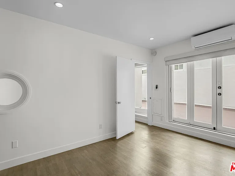 1 Ironsides St #14 — Photo 11