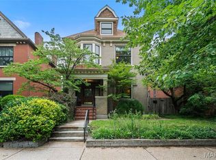 3655 Hartford St, Saint Louis, MO 63116