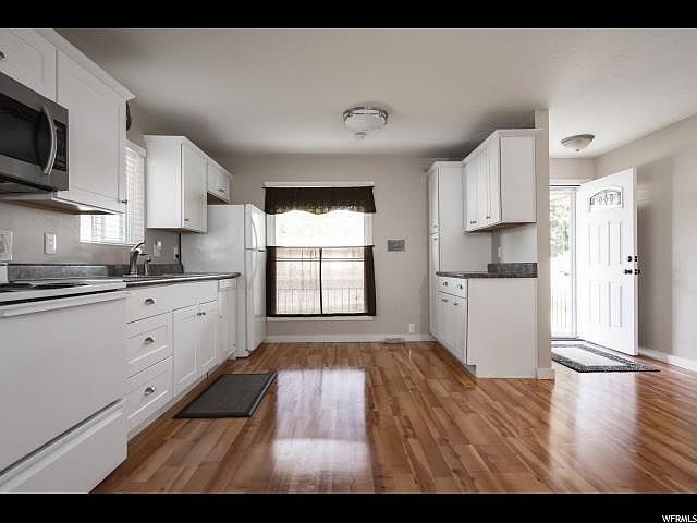 1st image of 337 N 200th St W