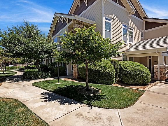 4th image of 2882 Brighton Beach Way #44