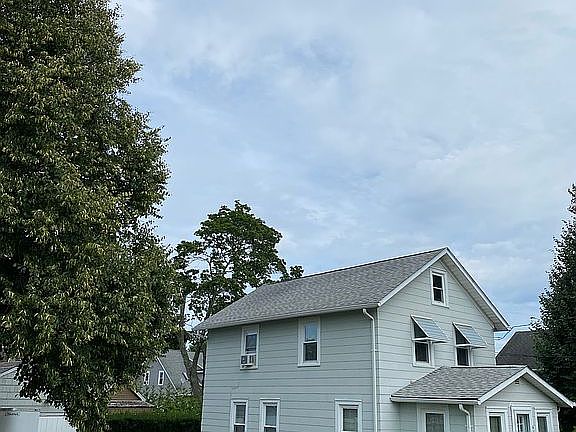 2nd image of 422 Kratoville Ave