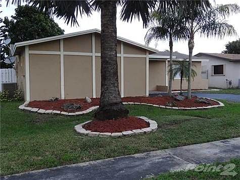 4th image of 11431 NW 31st Pl