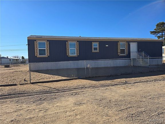 4th image of 2400 E Leroy Avenue