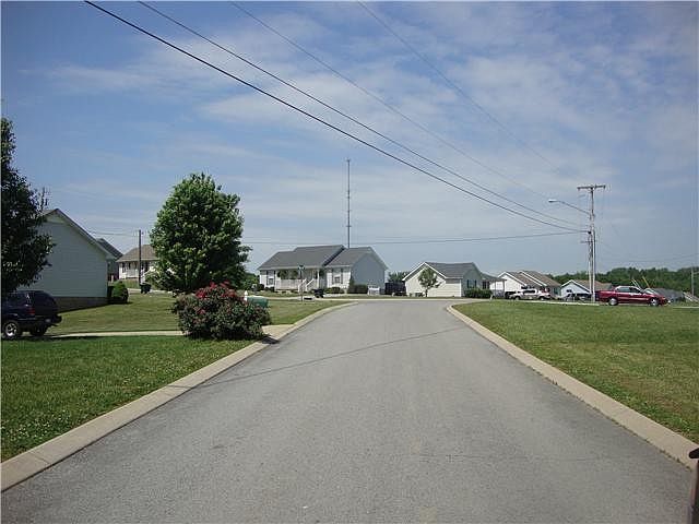 2nd image of 310 Corbitt Ln