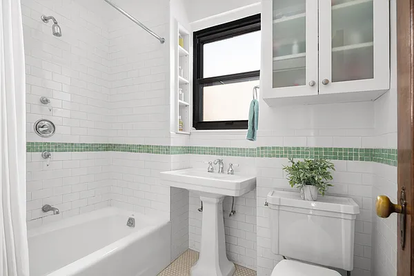 Sold by Compass | media 6