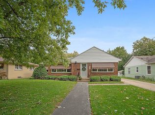 920 Dawes Ave, Joliet, IL 60435