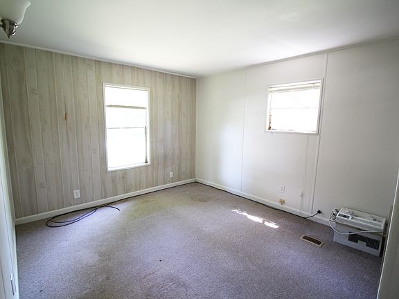 5th image of 50 N Franklin St