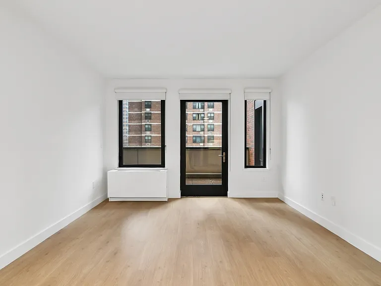 145 Clinton St #3E — Photo 12